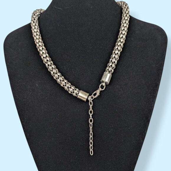 (2/$20) Vintage Bumpy Hollow Silver Tone Chain - Picture 4 of 5